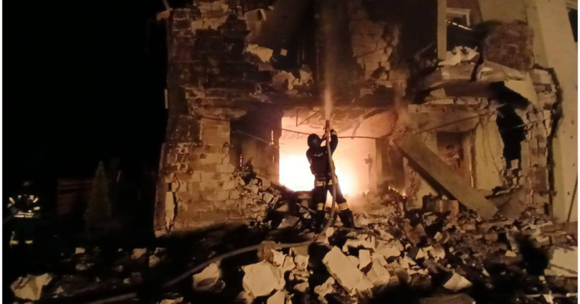 Атака дронів на Київщині: постраждала жінка, пошкоджено будинки та автомобілі