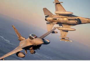 Польща підняла винищувачі через російський ракетний удар по Україні