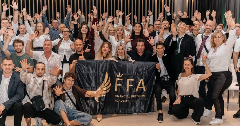 Алгоритмічна торгівля криптовалютою: як заробляти без емоцій та цілодобового моніторингу