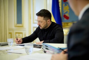 Зеленський підписаві нові укази щодо санкцій: на що спрямовані обмеження