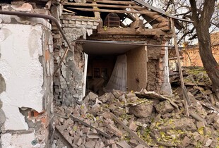 Внаслідок російських ударів по Дніпропетровщині загинула жінка: двоє чоловіків поранені