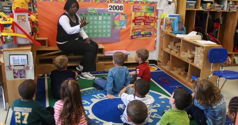 Нью-Мексико став першим штатом США, який забезпечує безплатний догляд за дітьми до 13 років