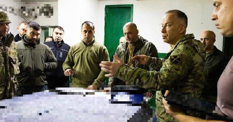 Триває операція зі знищення та витіснення ворога із Покровська - Сирський