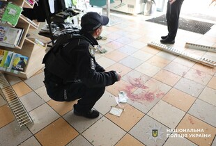 Атака на АЗС у Миколаєві: у поліції показали кадри наслідків та розповіли про постраждалих (фото)