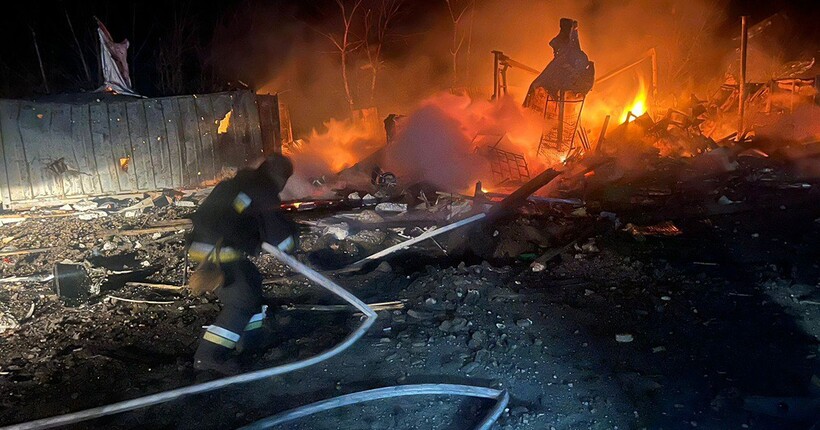 Зеленський розповів про масштаби терору з боку рф: 1500 дронів та 1170 КАБів за тиждень