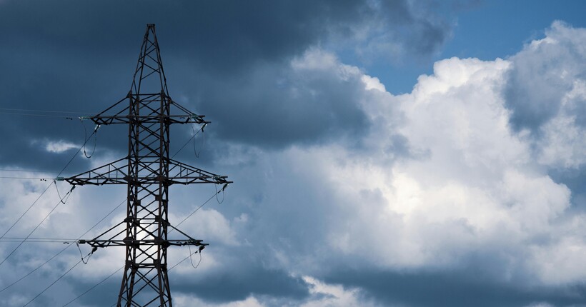 Донеччина повністю знеструмлена через обстріли