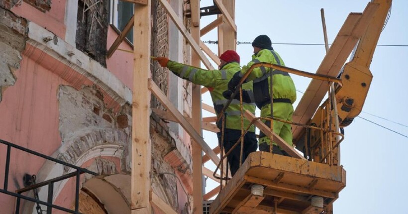 Росіяни у жовтні пошкодили 171 об'єкт житлового сектору у Харкові: Терехов розповів деталі