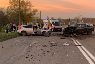 На Миколаївщині сталася аварія: четверо травмованих, серед них неповнолітні