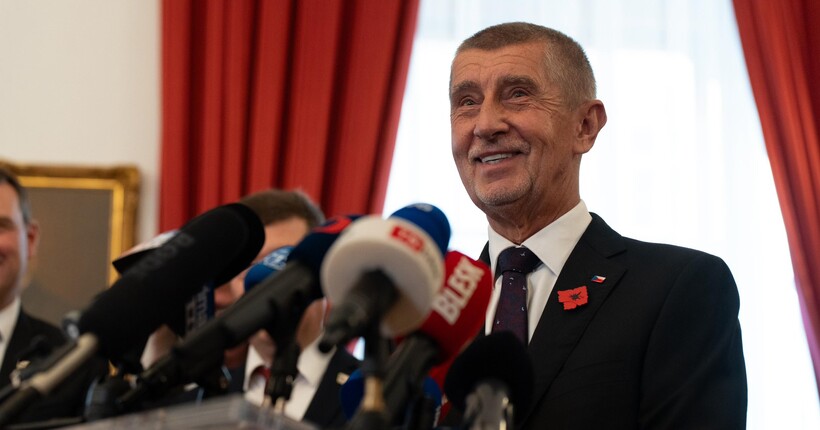 Новий уряд Чехії: Бабіш підписав коаліційну угоду з євроскептиками
