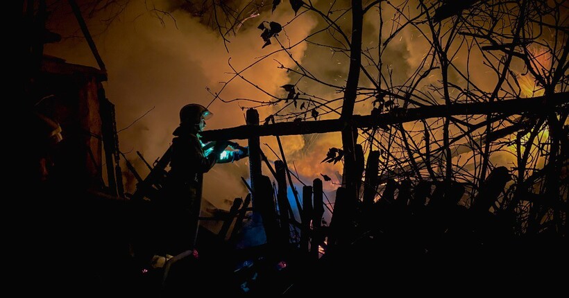 За добу Сумщина зазнала 100 ворожих атак: окупанти вдарили по 37 населених пунктах області