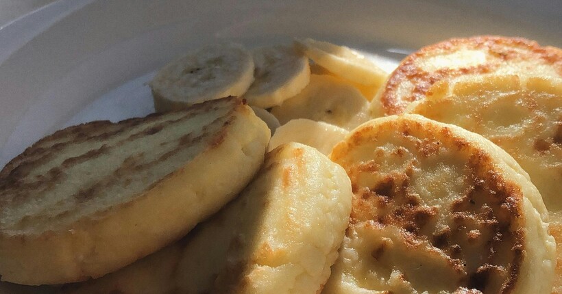 Ледачі хачапурі з сиру: дуже швидкий та ситний сніданок