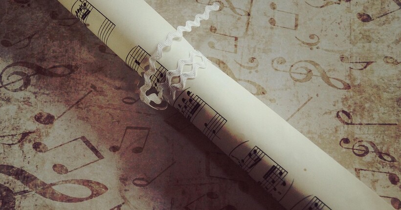 Прослуховування музики може знизити ризик деменції на 39% - вчені