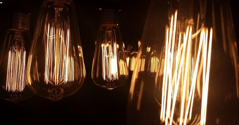 Графіки відключення світла на 5 листопада: коли не буде електроенергії