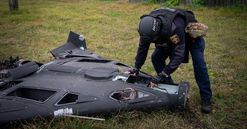 На Чернігівщині сапери знешкодили бойові частини дронів рф (фото)