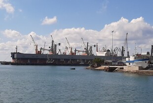 Порт Туапсе призупинив експорт палива після атаки дронів