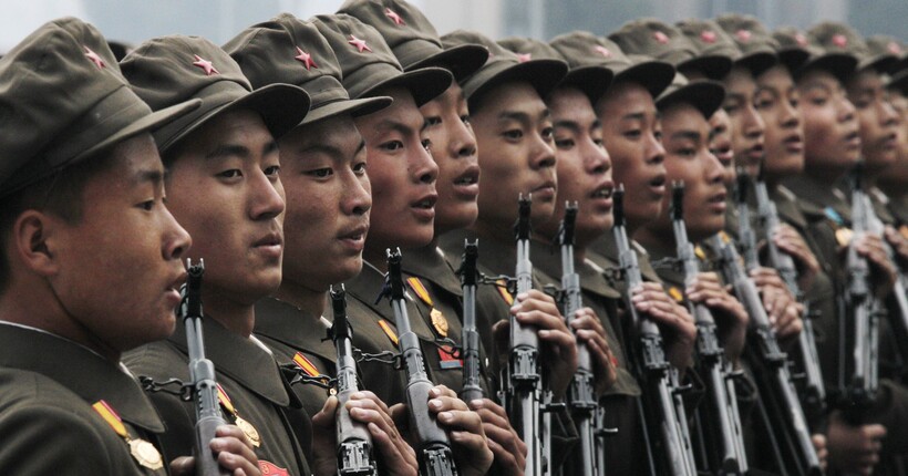 КНДР тримає 10 000 військових на кордоні з Україною – розвідка Південної Кореї