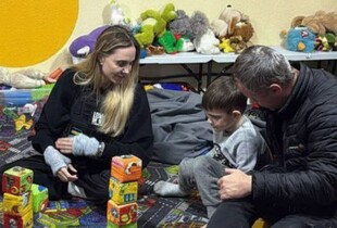 Анджеліна Джолі приїхала в Україну та відвідала Херсон