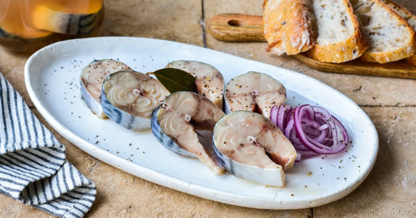 Скумбрія у пакеті: соковита маринована рибка всього за 10 хвилин 