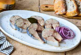 Скумбрія у пакеті: соковита маринована рибка всього за 10 хвилин 