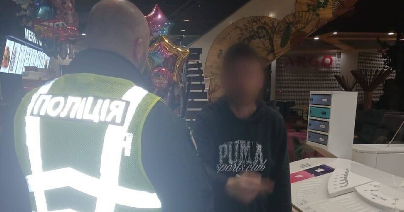 У Києві п'яний дебошир підірвав страйкбольну гранату в ТРЦ: деталі від поліції