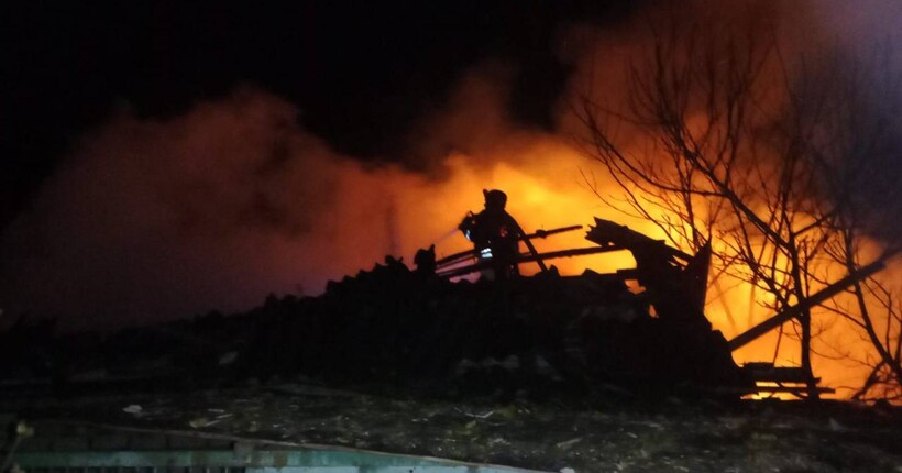 Внаслідок російського удару по Запорізькому району поранено жінку та зруйновано житлові будинки - ДСНС