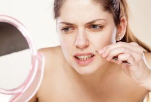 Чому жінкам не можна вискубувати вусики - цікаве пояснення 