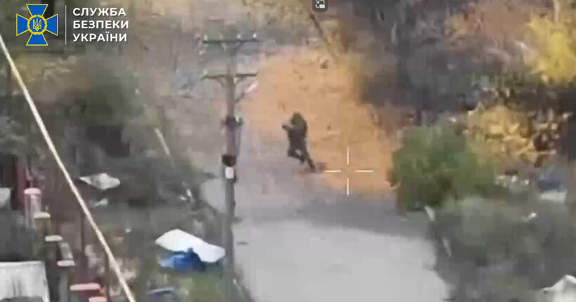 СБУ показала, як захисники знищують росіян у Покровську (відео)