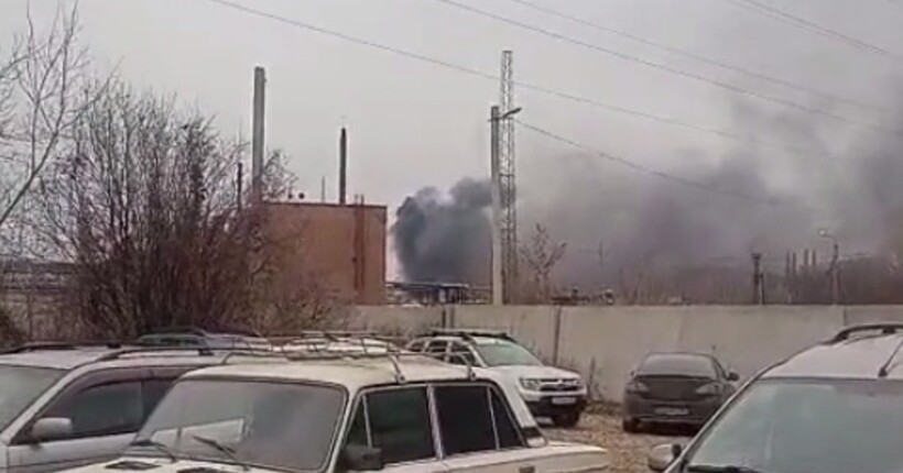 Дрони ГУР долетіли до нафтохімзаводу в Башкортостані: горить цех