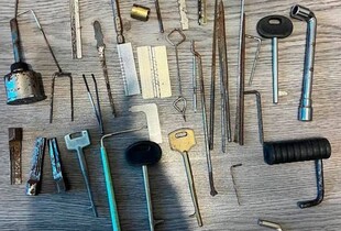 У Києві судитимуть двох квартирних крадіїв, які пограбували квартиру в Деснянському районі