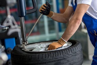 Чи штрафують в Україні за літню гуму взимку: роз’яснення автоюристів