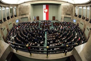 Парламент Польщі не підтримав ініціативу президента Навроцького про зміни до закону про допомогу українцям