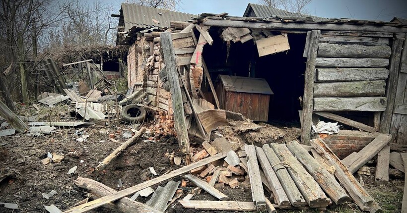 Росіяни атакували Суми невідомим боєприпасом: пошкоджено будинки