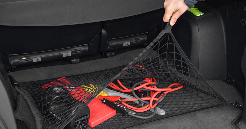 П’ять речей, які варто покласти в багажник перед зимою