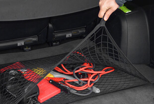 П’ять речей, які варто покласти в багажник перед зимою