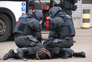 У Німеччині затримали чоловіка, який збирав донати на вбивства Шольца та Меркель