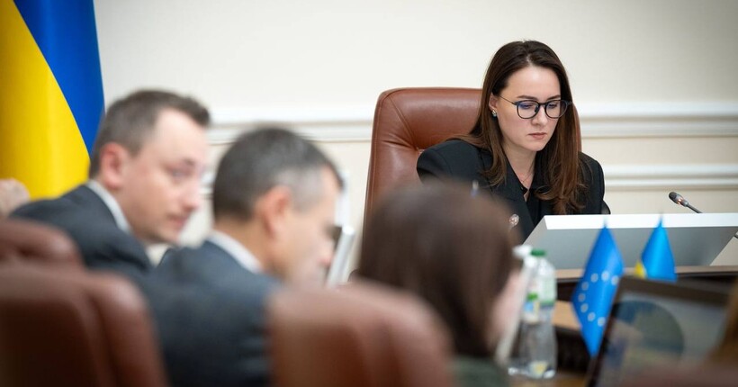 Кабмін подав на розгляд РНБО санкції проти Міндіча та Цукермана