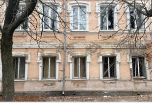 Бібліотека та школа пошкоджені внаслідок обстрілів Нікопольщини