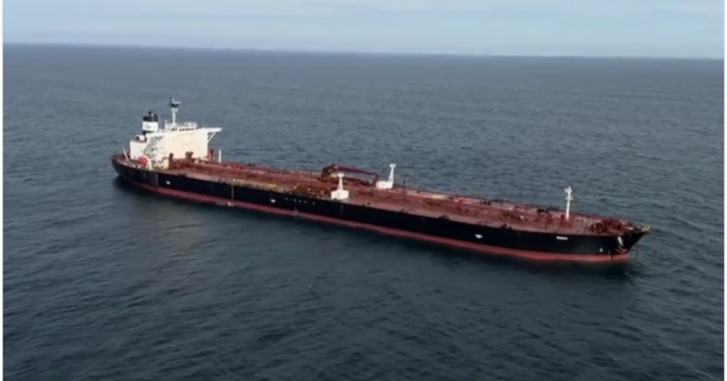 Доходи росії від експорту нафти впали на $2,3 млрд через удари по НПЗ та санкції