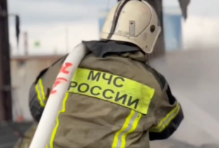 В рф спалахнула пожежа на нафтозаводі у Нижньокамську