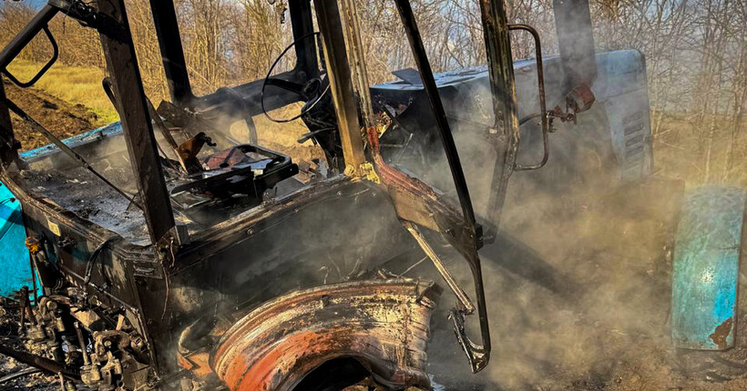 На Миколаївщині під час роботи в полі на боєприпасі підірвався тракторист