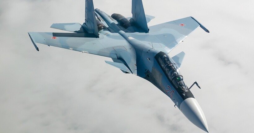 Російський винищувач Су-30 разом з екіпажем розбився у Карелії – ЗМІ