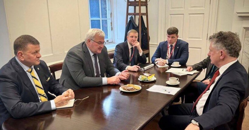 Сибіга і радник прем’єра Великої Британії з питань нацбезпеки Пауел обговорили подальший тиск на Кремль