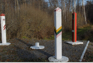 Польща відновлює роботу двох пунктів пропуску на кордоні з Білоруссю