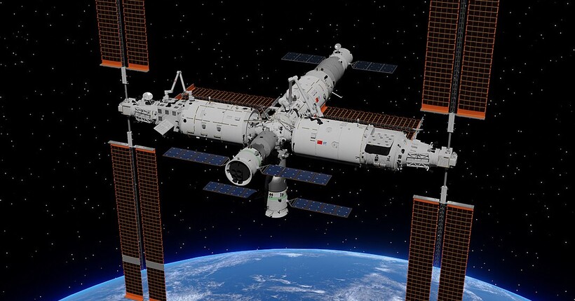 Китайські астронавти застрягли на космічній станції 
