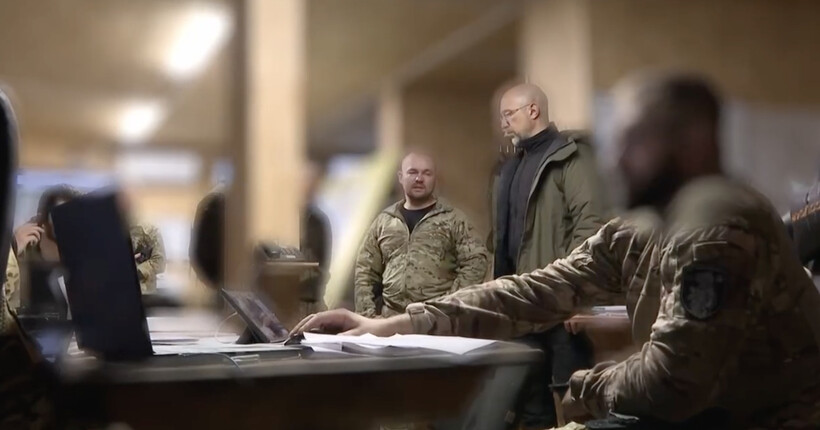 Шмигаль відвідав воїнів 59 ОШБр та ознайомився з ситуацією в зоні відповідальності захисників