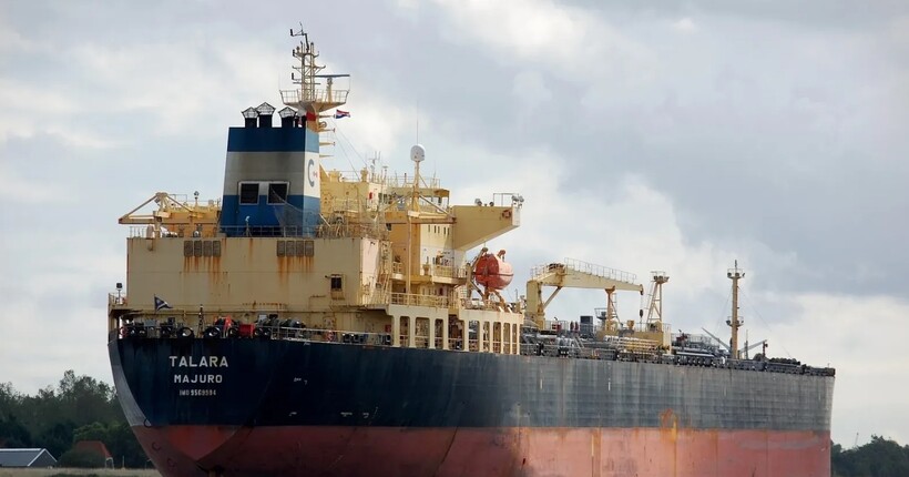 Іран підтвердив захоплення нафтового танкера в Ормузькій протоці