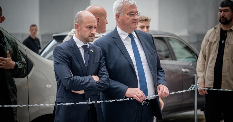 Франція пообіцяла посилити тиск на росію після масованої атаки на Київ