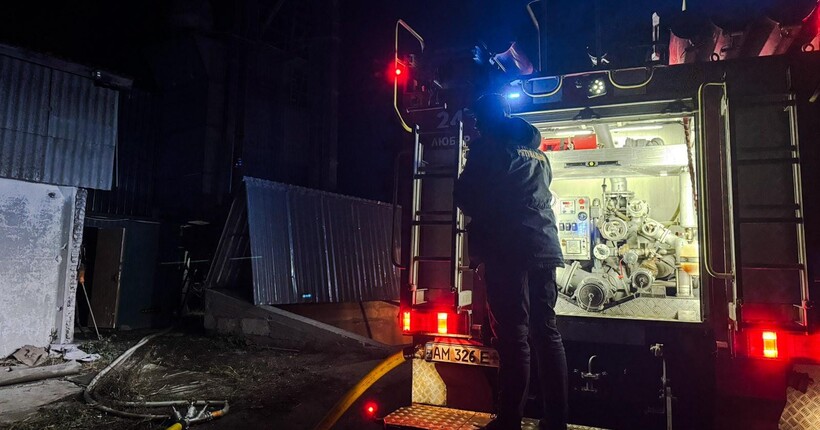 Рятувальники ліквідували загоряння в зерносушарці на Житомирщині