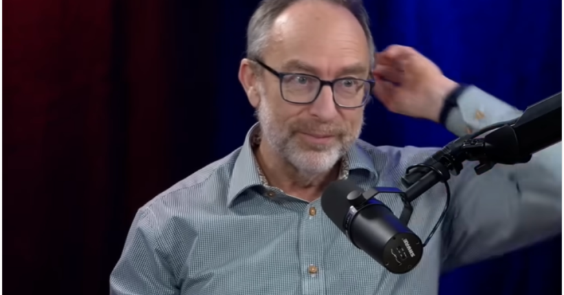 Засновник Wikipedia Джиммі Вейлз покинув інтерв'ю через запитання про його статус