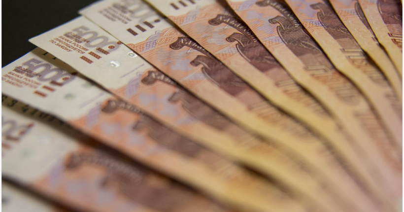 У росії відвідуваність ресторанів падає на тлі зростання попиту на фастфуд